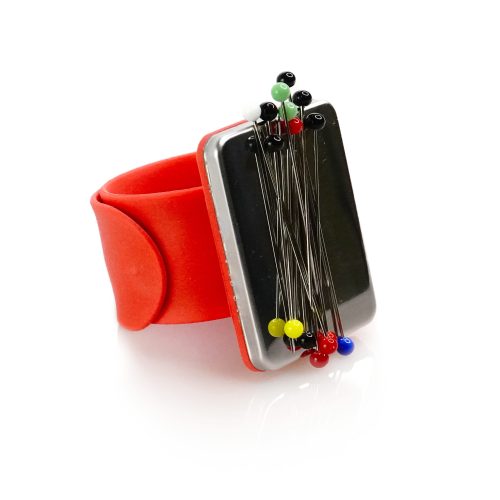 Magnetic Wrist Pin Cushion Red